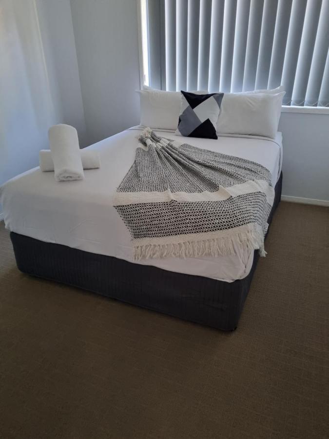 Blk Stays Guest House Deluxe Units Morayfield Eksteriør billede